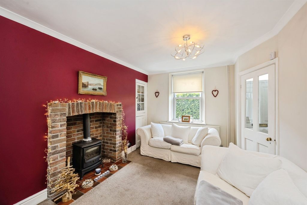 Property photo 3 of 18