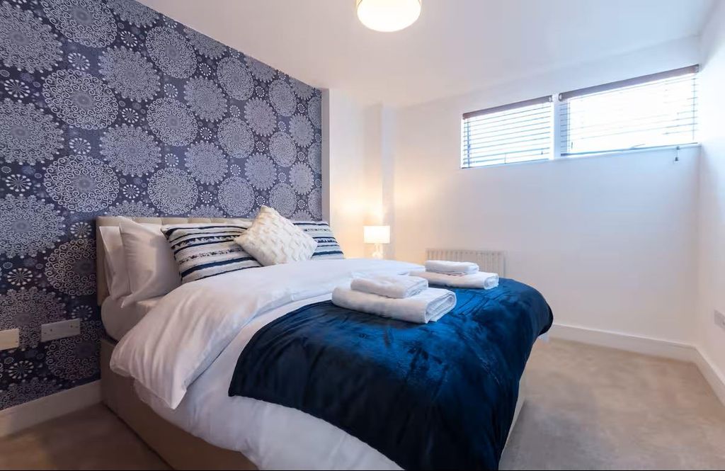 Property photo 3 of 12 F 416 5.Jpg
