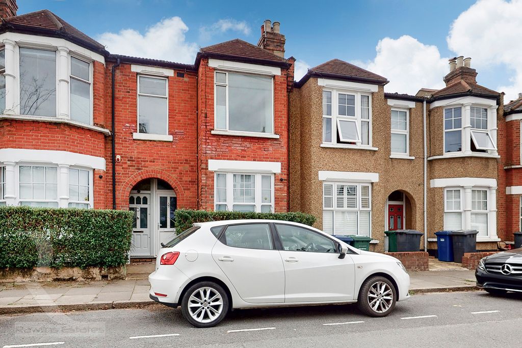 Property photo 3 of 17