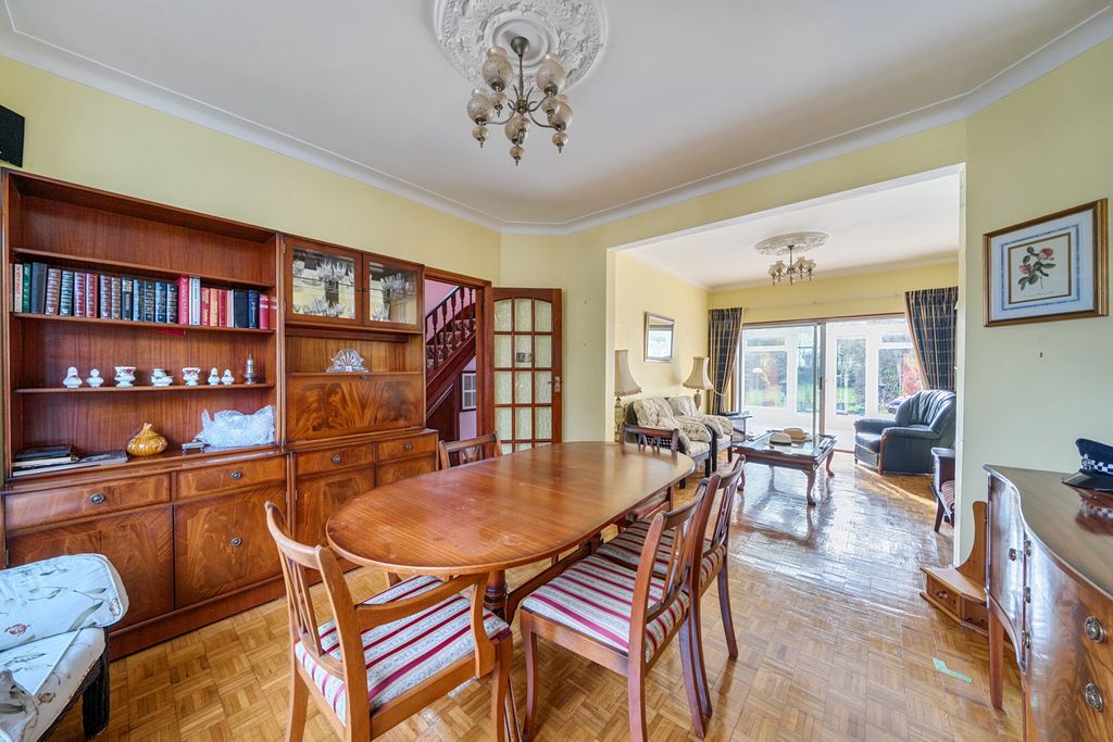 Property photo 3 of 20 1371583-10-68F8B8...