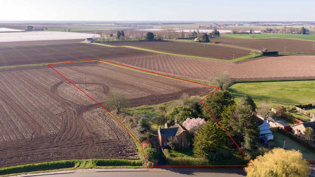 Property photo 1 of 29