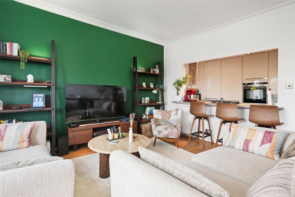 Property photo 3 of 11 Picture No. 10