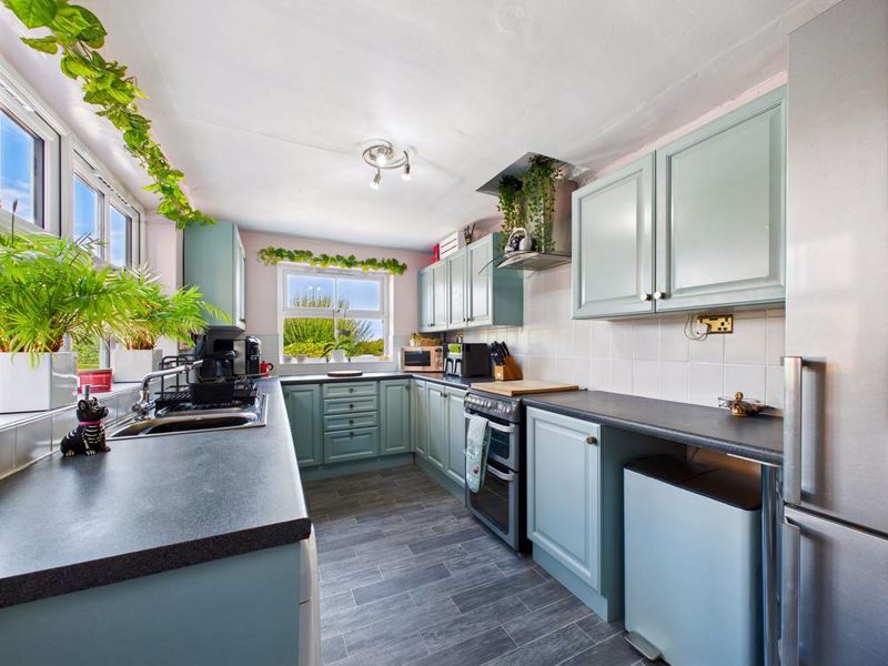 Property photo 3 of 18 Photo 1