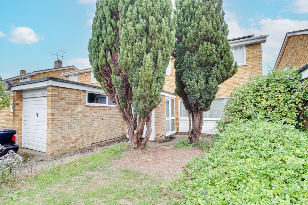 Property photo 1 of 13 Front View