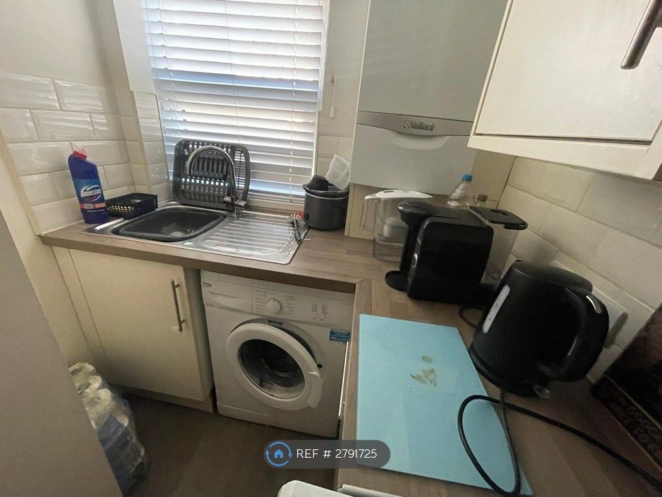 Property photo 2 of 6