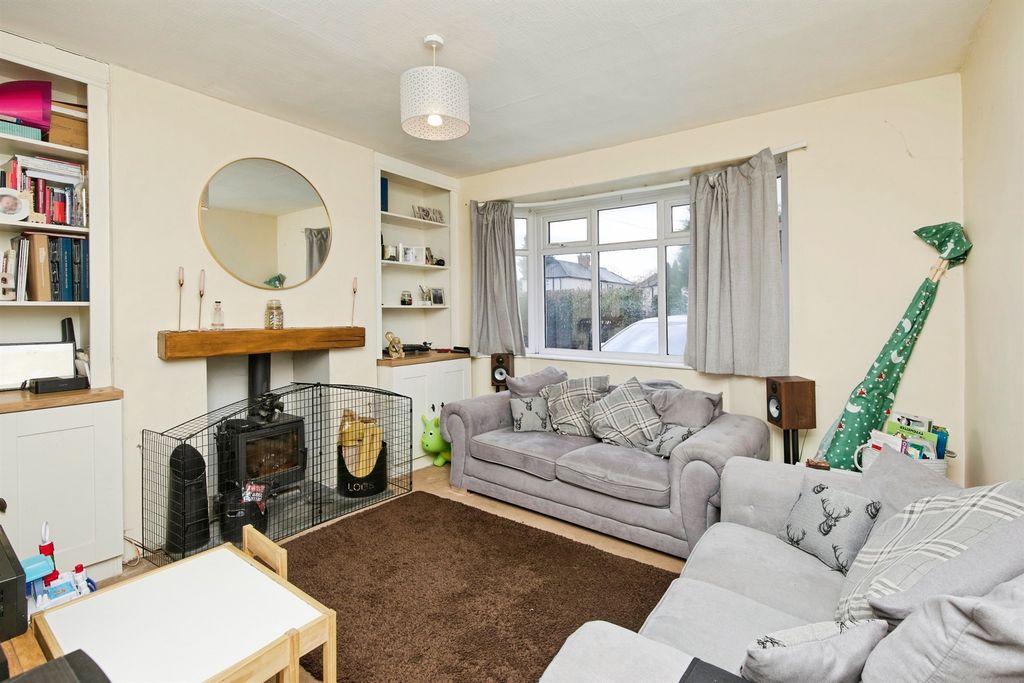 Property photo 2 of 20