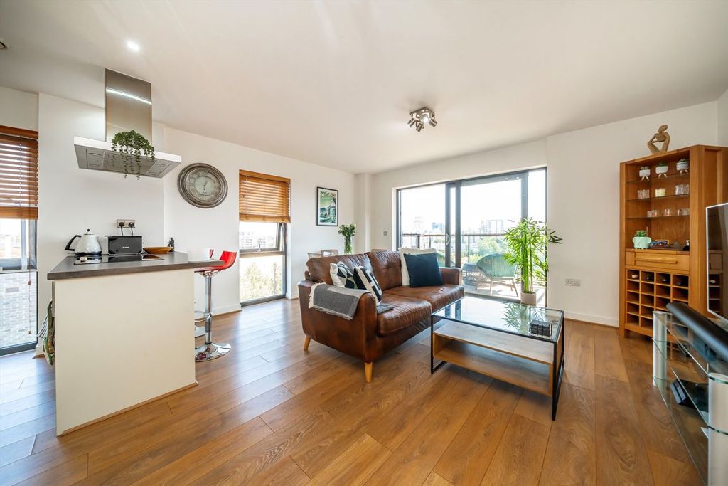 Property photo 2 of 9