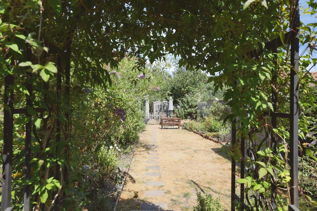 Property photo 3 of 16