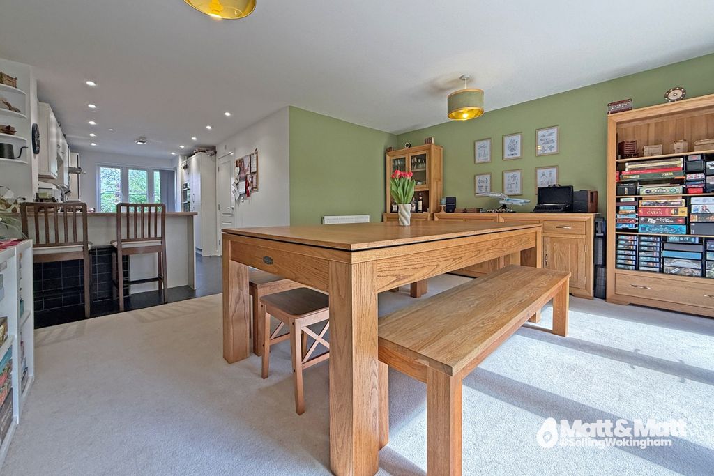 Property photo 2 of 13 5067413