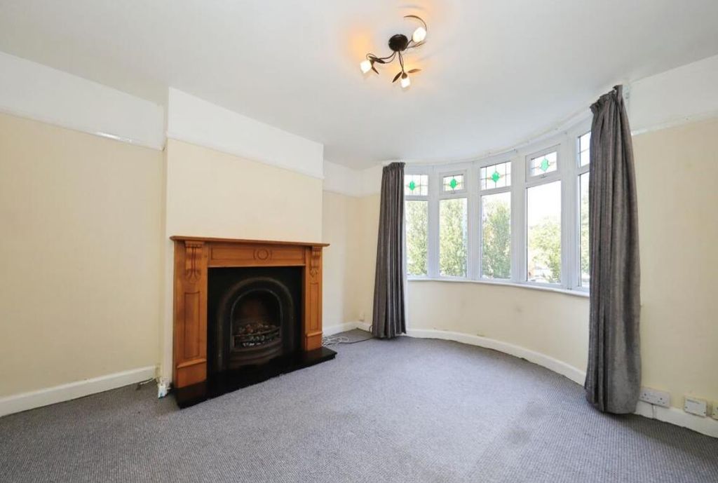 Property photo 2 of 12 Image