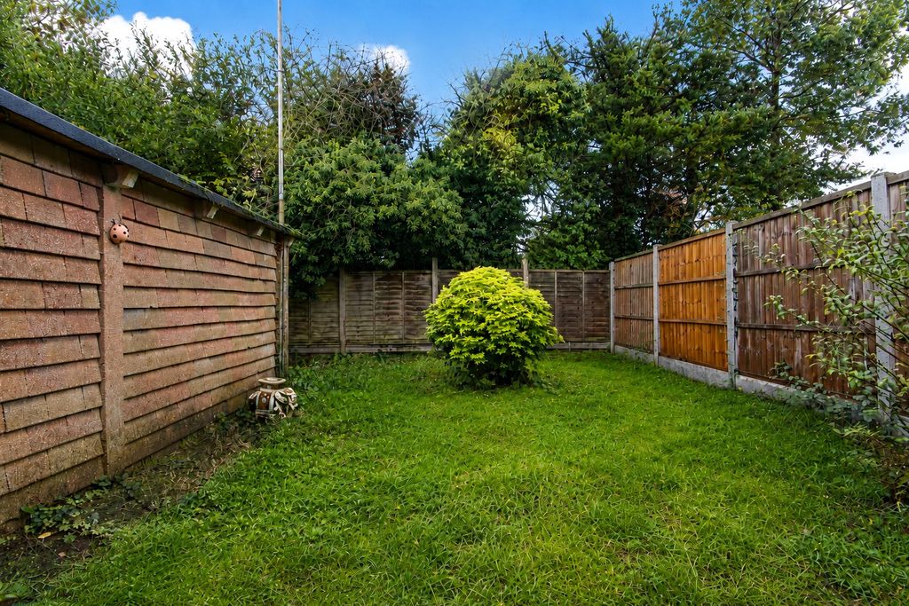 Property photo 2 of 18 Picture No. 34