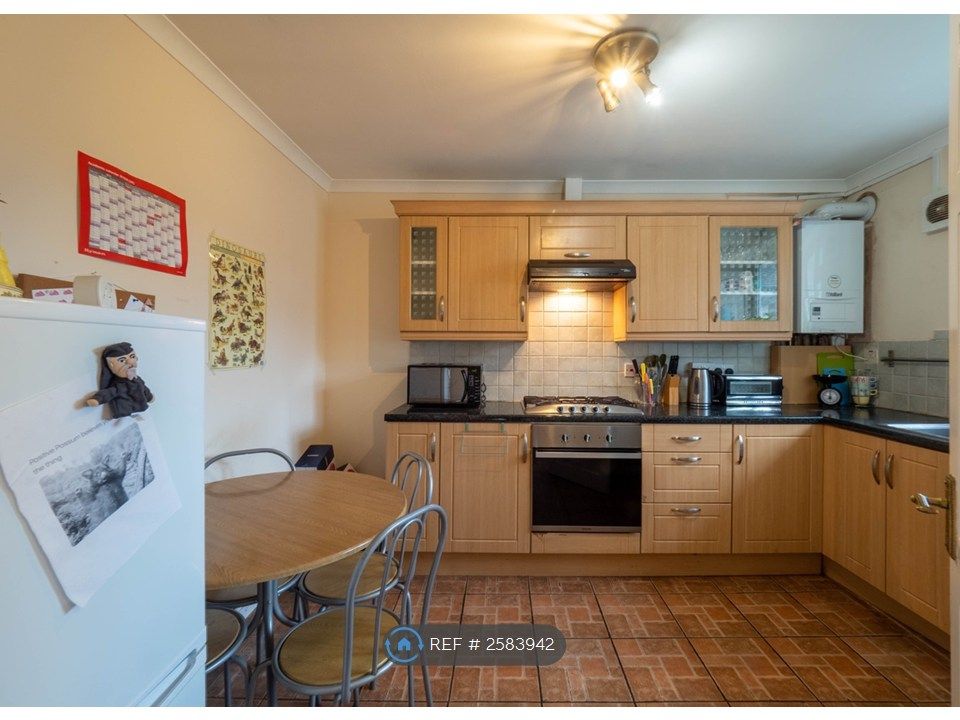 Property photo 1 of 29 Kitchen