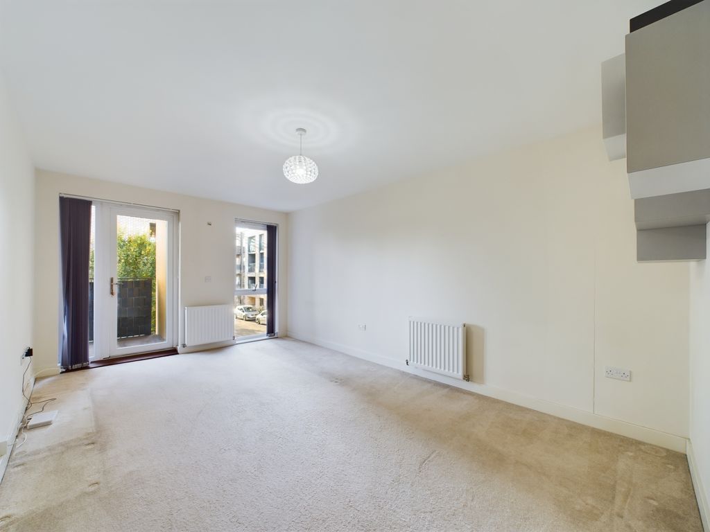 Property photo 1 of 13 Cam02337G0-Pr0307-Still043