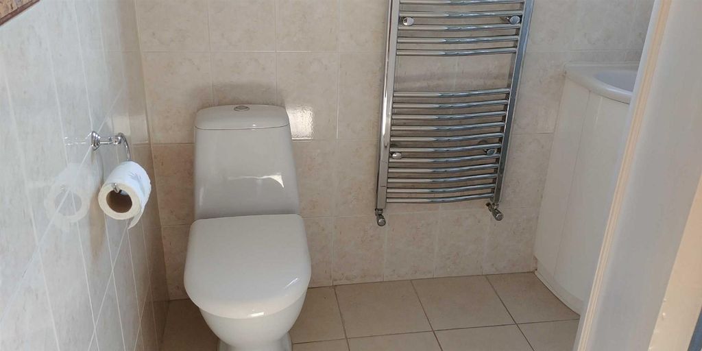 Property photo 2 of 4