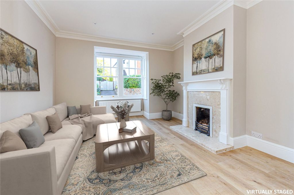 Property photo 2 of 29 Picture No. 69