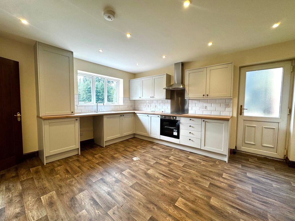 Property photo 3 of 13 Picture No. 29