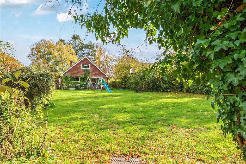 Property photo 2 of 14 Picture No. 18