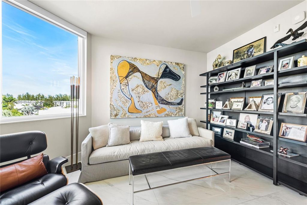 Property photo 3 of 3 <Alttext/>
