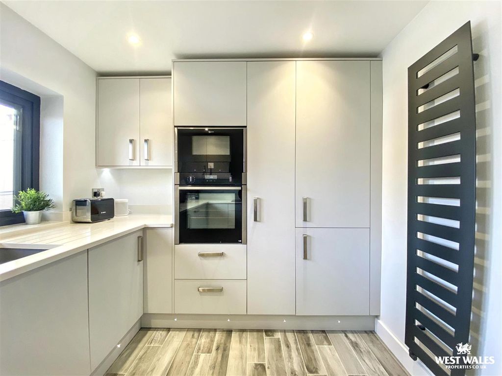 Property photo 3 of 19 Img_0536.Jpg