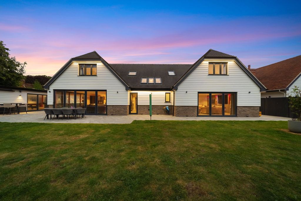 Property photo 1 of 54