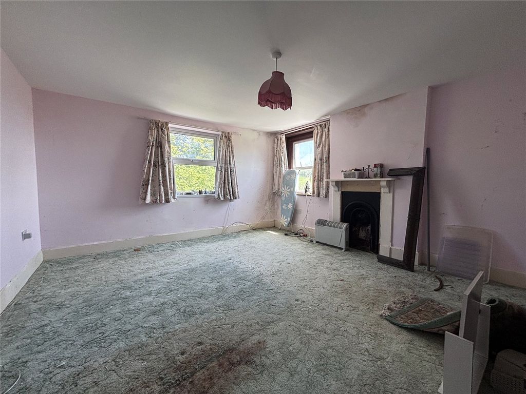 Property photo 3 of 22 Picture No. 27