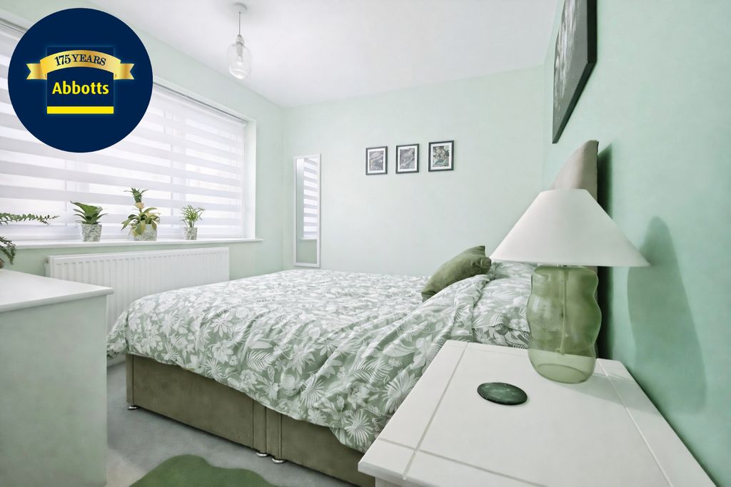 Property photo 3 of 11