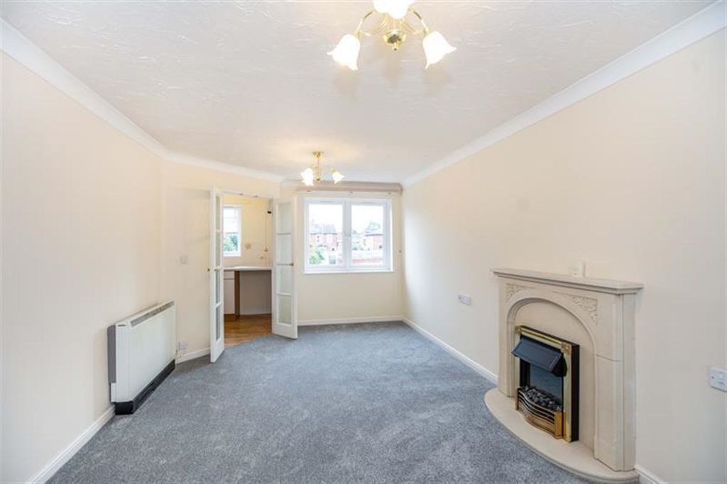Property photo 1 of 15 (Main)