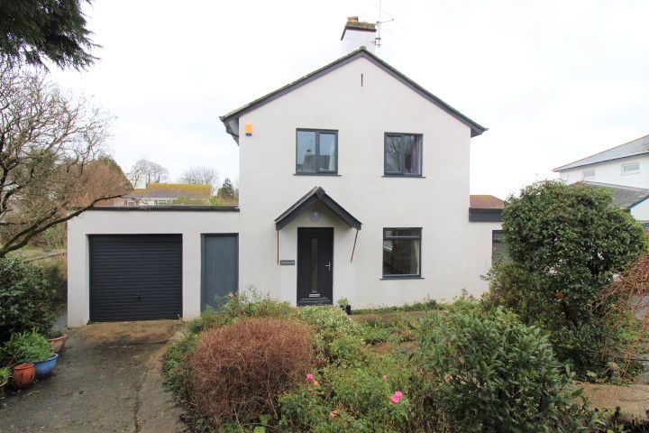 Property photo 1 of 12