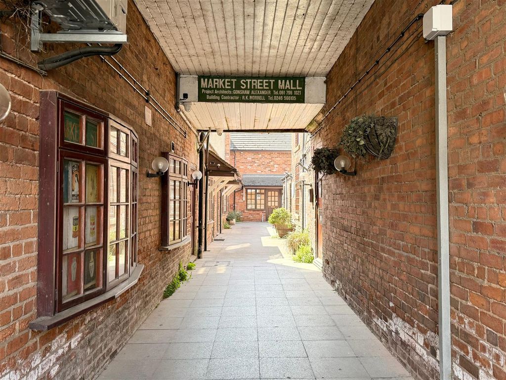 Property photo 2 of 7 Passage (1).Jpg
