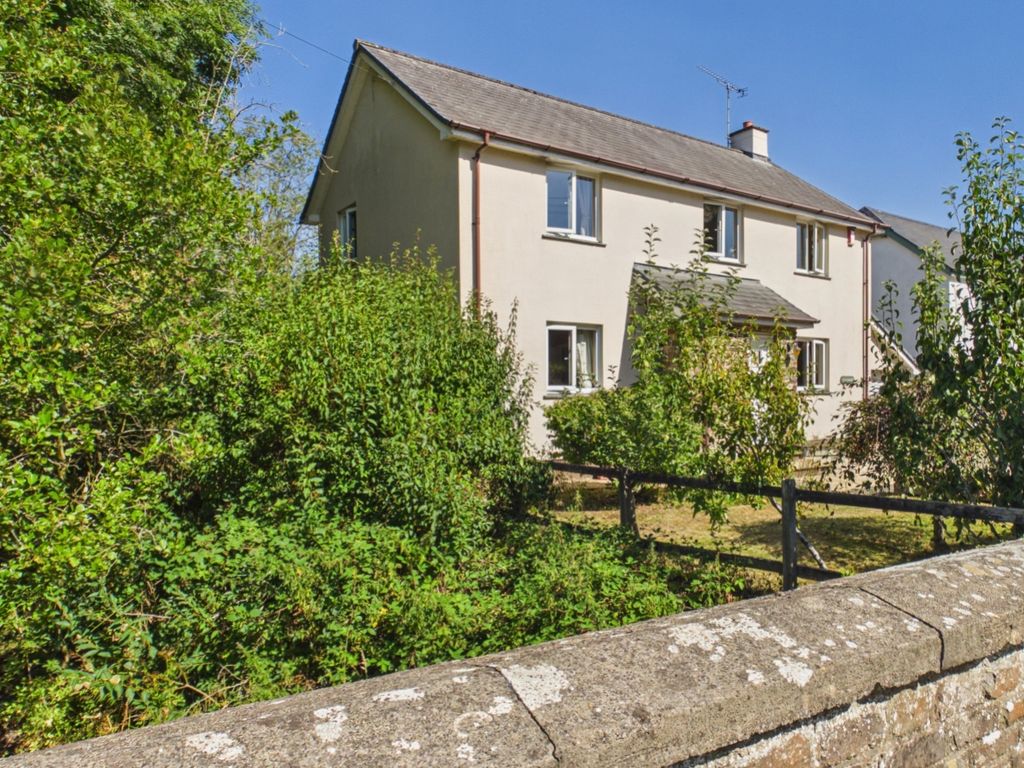 Property photo 1 of 22 Ewemove Tiverton - Stonebridge