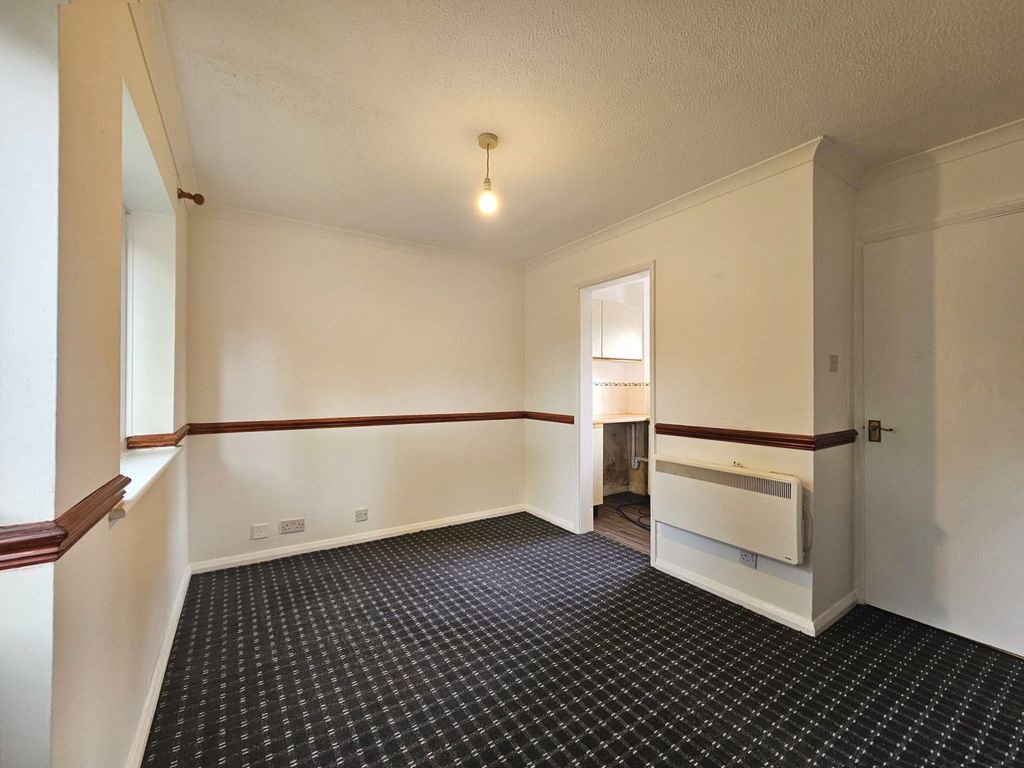 Property photo 2 of 7 Photo 1