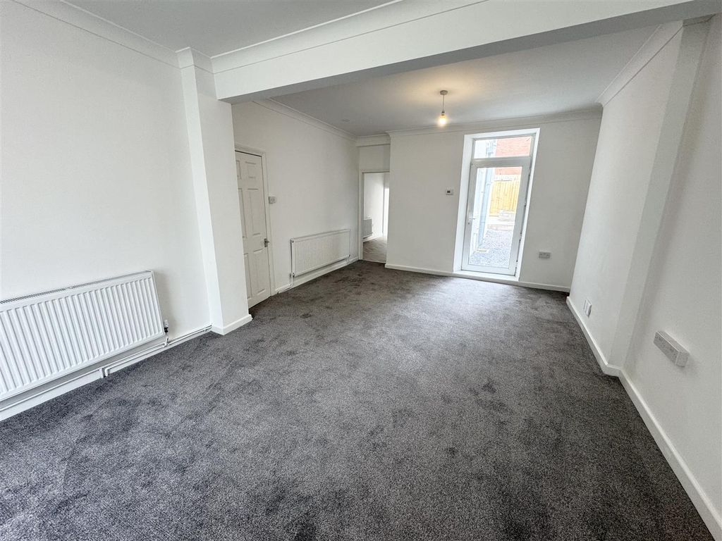 Property photo 3 of 21 Tempimage4xV5Eh.Jpg