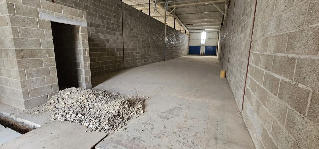 Property photo 2 of 3