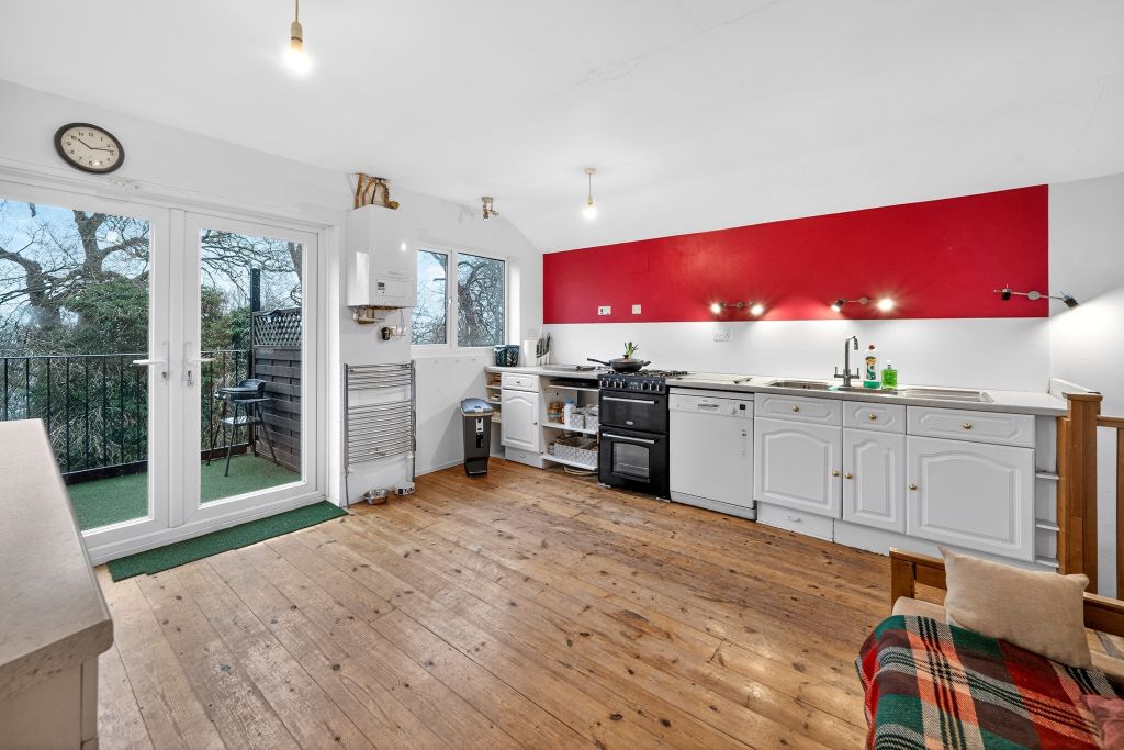 Property photo 2 of 22 Kitchen