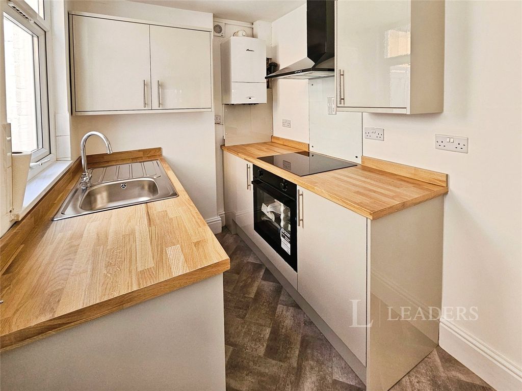 Property photo 1 of 16 Picture No. 09