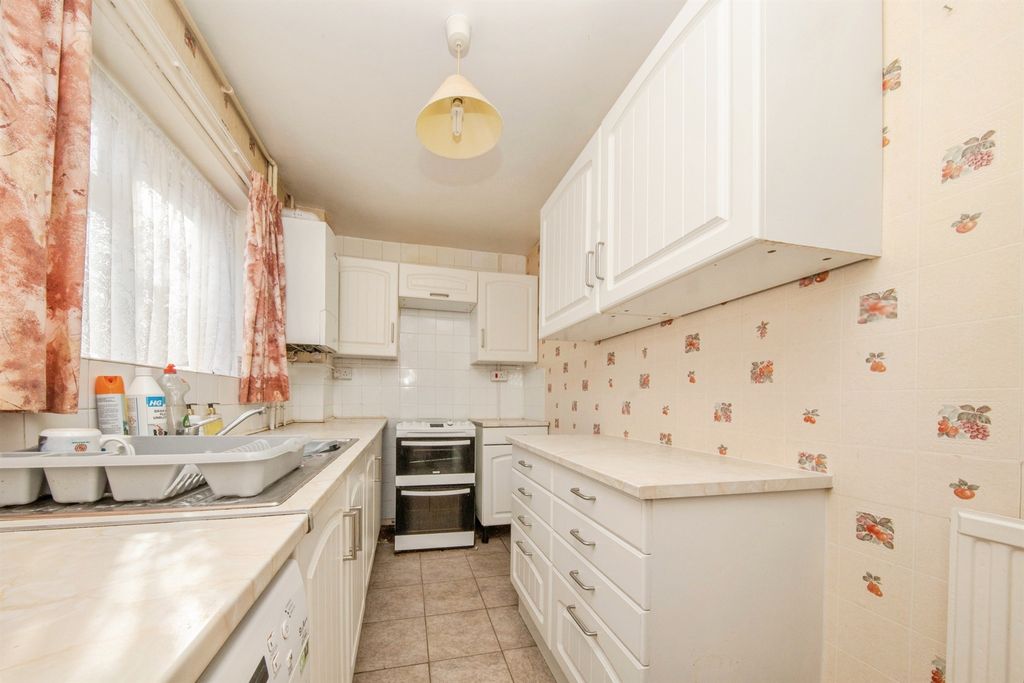 Property photo 3 of 15