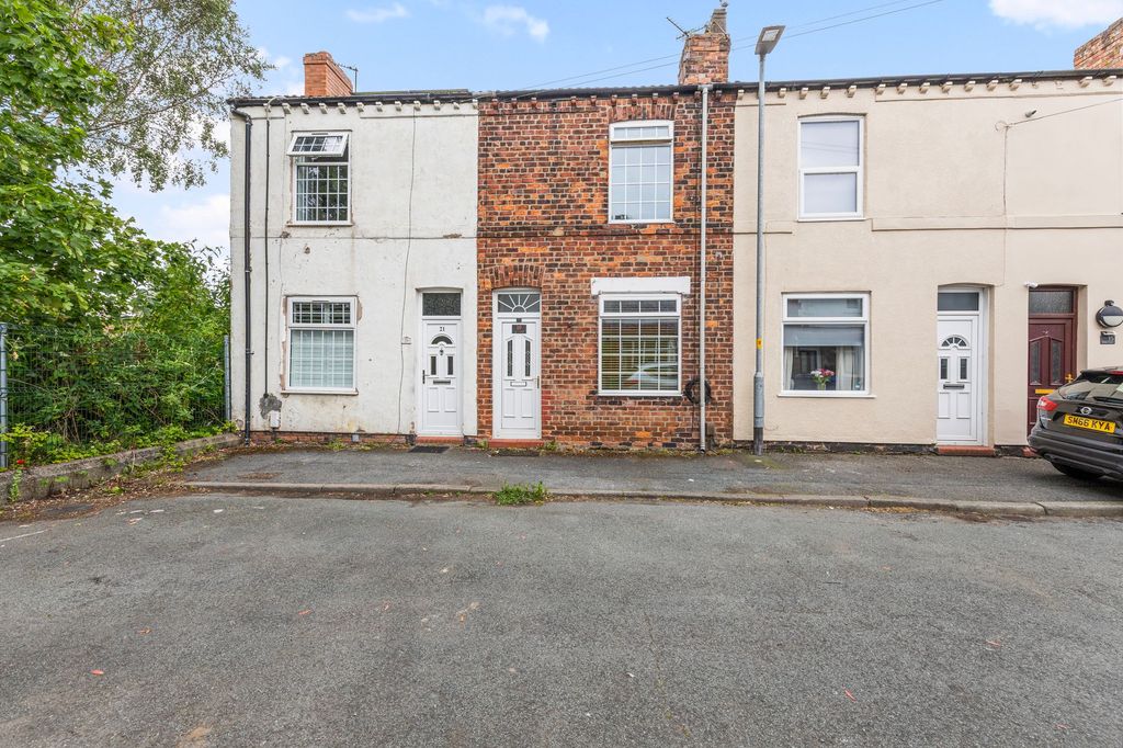 Property photo 1 of 11