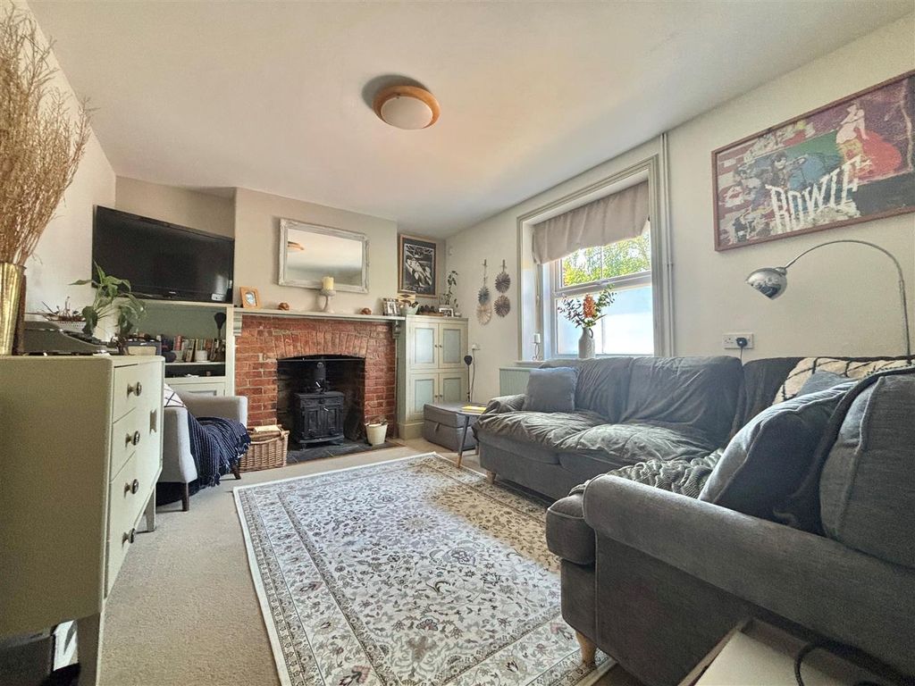 Property photo 3 of 9 Sitting Room