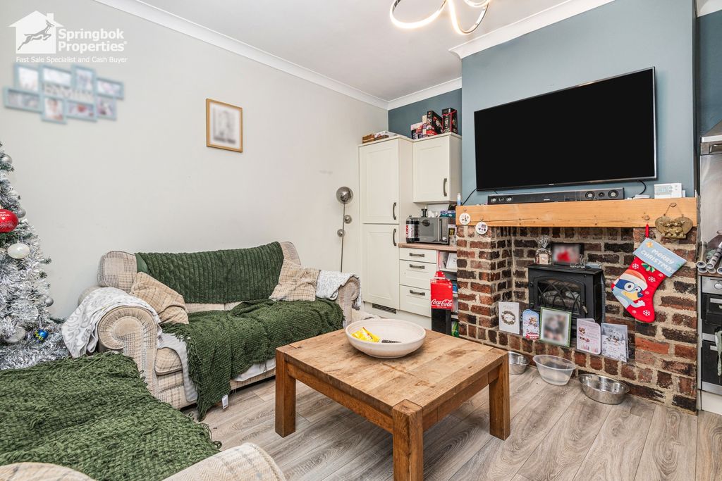 Property photo 2 of 12 Image 2