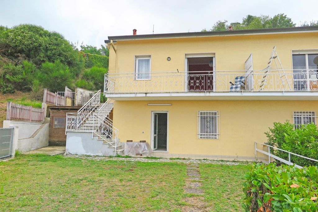 Property photo 2 of 41