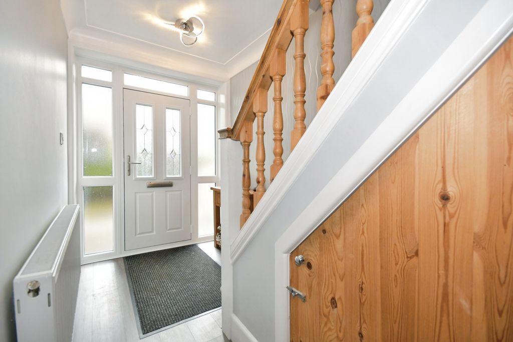 Property photo 2 of 27 Hall