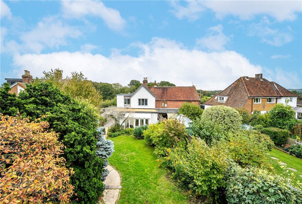 Property photo 2 of 15 Garden