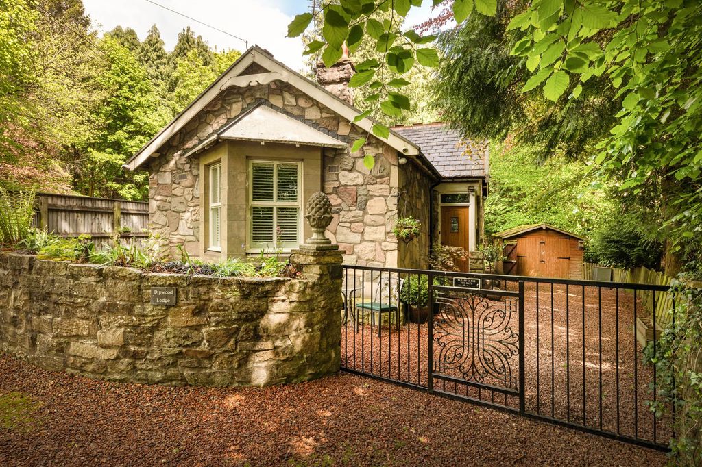 Property photo 1 of 22
