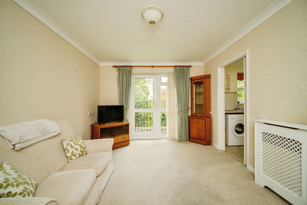 Property photo 2 of 12