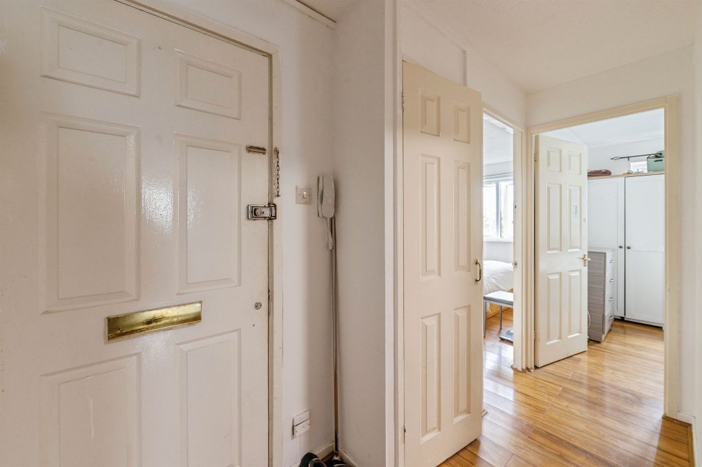 Property photo 3 of 33