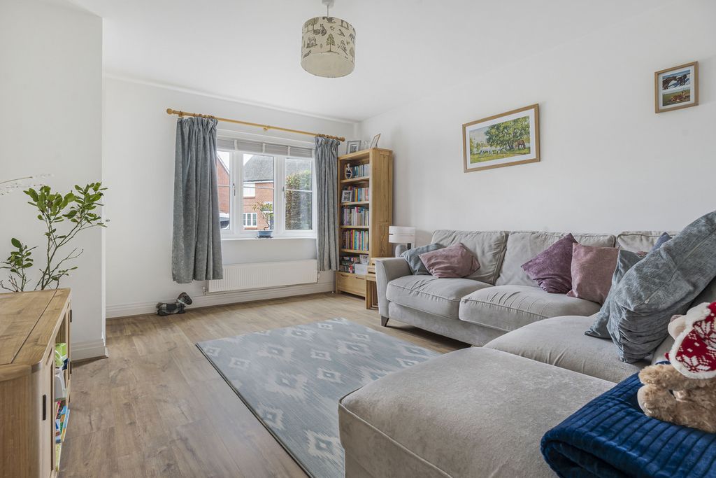 Property photo 2 of 18