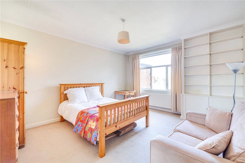 Property photo 2 of 10 Picture No. 19