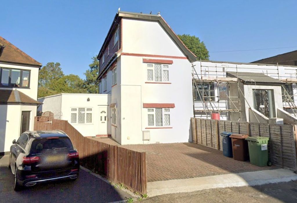 Property photo 2 of 6