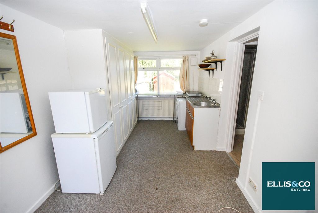 Property photo 1 of 10 Picture No. 30