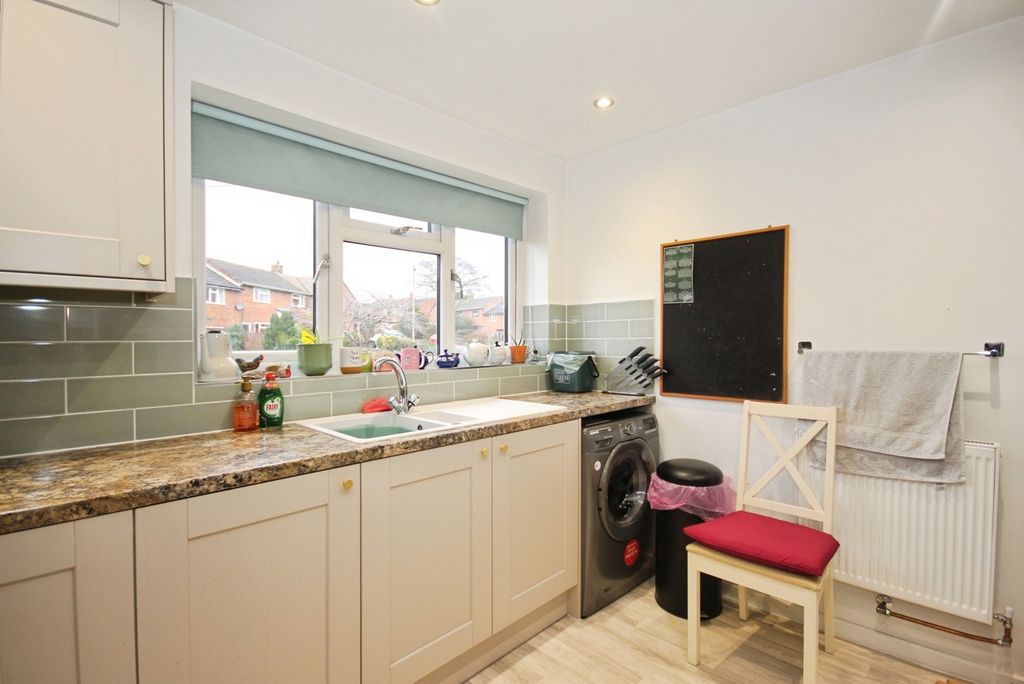 Property photo 3 of 12 Pbox-Img.Jpg